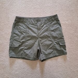 Style & Co. Green Cargo Shorts Women's 14 Petite Cotton Blend Casual Shorts